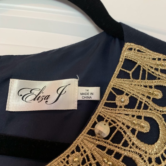 Dress - Picture 2 of 2